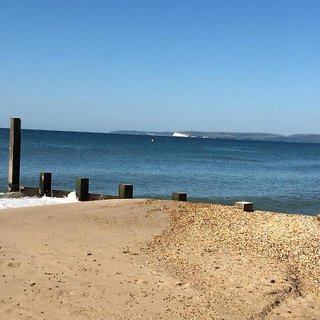 Southern Breeze Lodge - Adults Only Bournemouth Exteriör bild