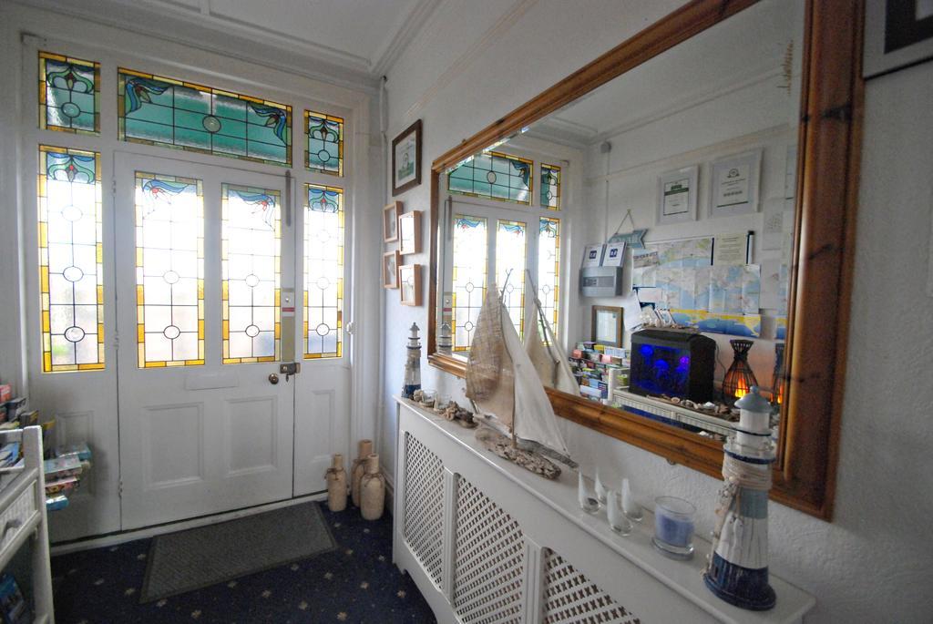 Southern Breeze Lodge - Adults Only Bournemouth Exteriör bild