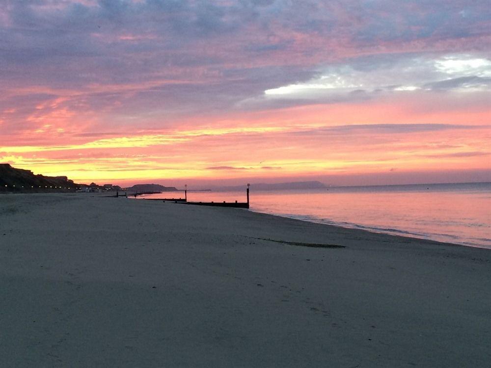 Southern Breeze Lodge - Adults Only Bournemouth Exteriör bild