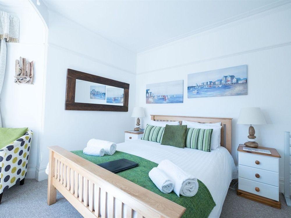 Southern Breeze Lodge - Adults Only Bournemouth Exteriör bild