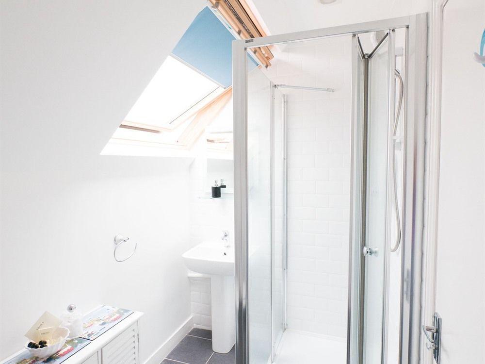 Southern Breeze Lodge - Adults Only Bournemouth Exteriör bild